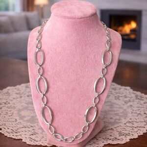 Like New!! Crown Trifari Vintage Silver Link Necklace